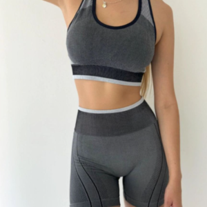 conjunto fitness empina bumbum com short cintura alta e top com bojo